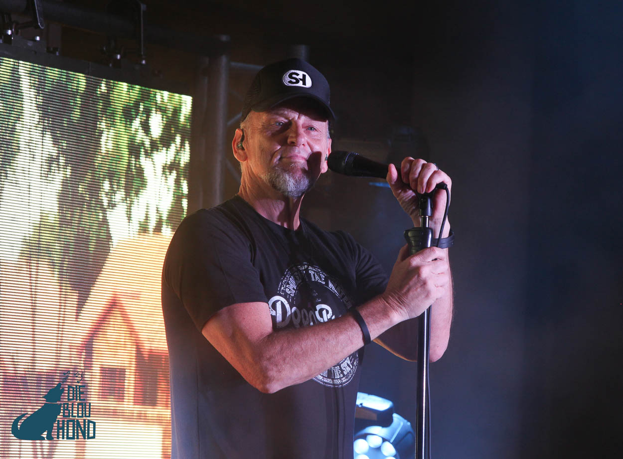 Steve Hofmeyr Des '25